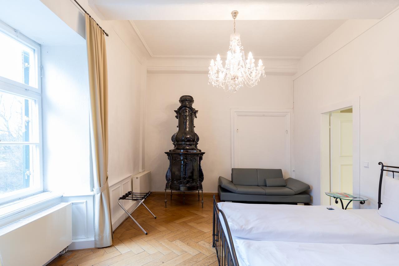 Schlossparkhotel Mariakirchen Arnstorf ภายนอก รูปภาพ