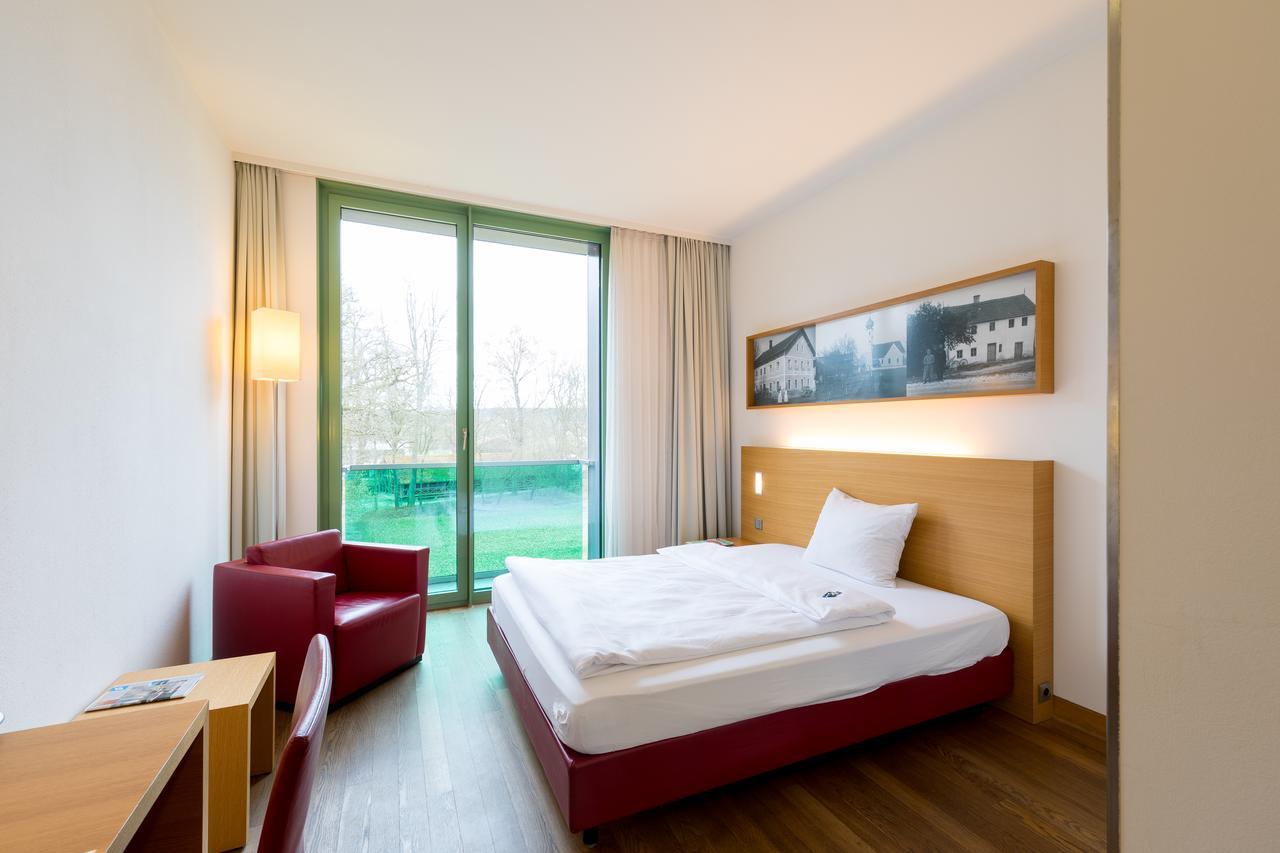 Schlossparkhotel Mariakirchen Arnstorf ภายนอก รูปภาพ