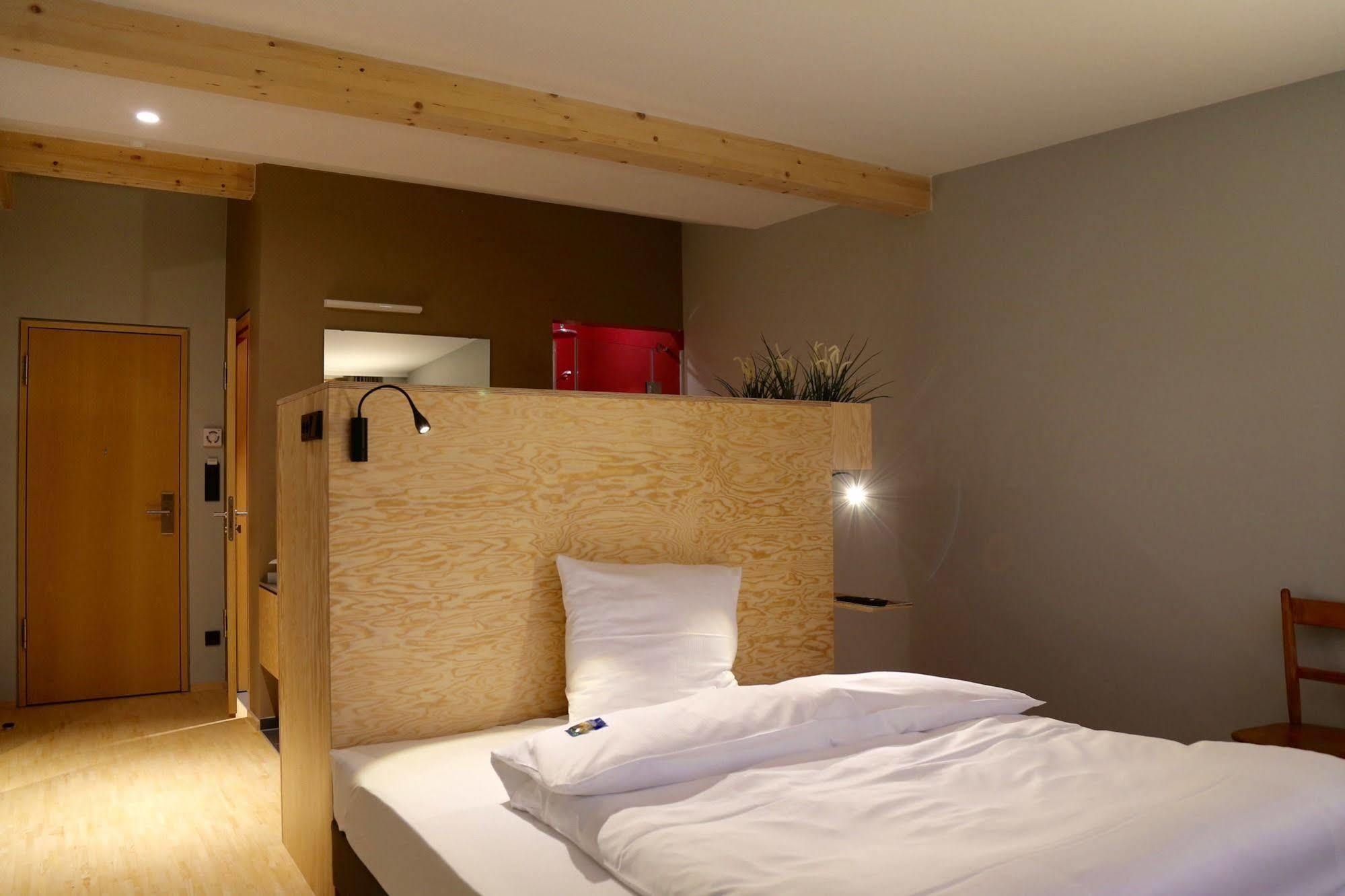 Schlossparkhotel Mariakirchen Arnstorf ภายนอก รูปภาพ